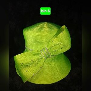 Bellini Vibrant Green Hat with Bow